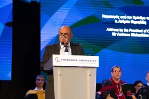 Στην αποφοίτηση του Frederick ο Ανδρέας Μιχαηλίδης