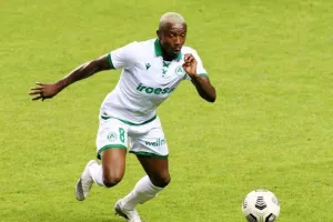 DEAL... με Iyayi Atiemwen