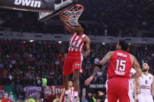 Ολυμπιακός: Στην 12άδα για το Game 2 ο ΜακΚίσικ