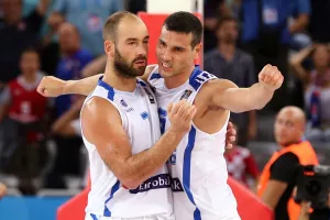Περιστέρι: Ο Σπανούλης θέλει μαζί του και τον Ζήση