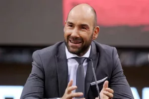 Επαφές Περιστερίου με Σπανούλη!