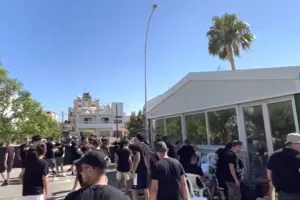 (ΒΙΝΤΕΟ) Συνθήματα... πρόκρισης/ΑΕΚ