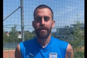 Μήνυμα Χάμπου: "Αυτό αξίζει στον πρωταθλητή!" 