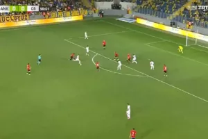 Άνοιξε λογαριασμό ο Χατζηγιοβάνης που σκόραρε με ωραίο πλασέ!