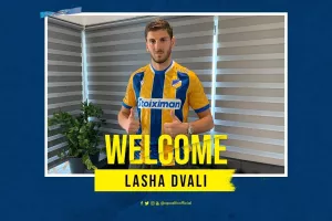 ΑΠΟΕΛίστας ο Lasha Dvali