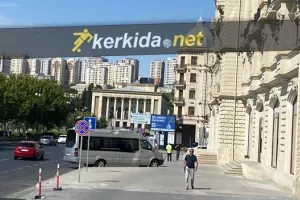 Ηλιόλουστο πρωινό στο Μπακού (φώτος)