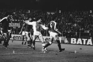 European Cup - Πέντε γκολ σε ένα παιχνίδι! (Μπάγερν, Άγιαξ με Ομόνοια)