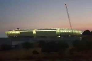 "Φώτα ✔️ Θύρα 3 ✔️- Πάμε!!"