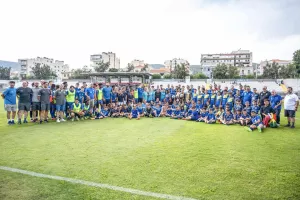 Στην Ελλάδα για να συναντήσουν τους πρωταθλητές Ευρώπης 2004