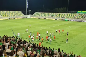 (Βίντεο Kerkida) Στο τέλος… standing ovation για τον φοβερό Άρη! 