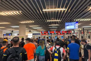 Προσγειώθηκε (00:30) Σόφια το ΑΠΟΕΛ