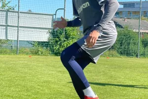 (ΦΩΤΟΣ/Απόλλων) Ασκήσεις σε μικρούς χώρους, ατομικό για τρεις 