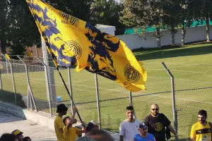 (Βίντεο/ΚΕΡΚΙΔΑ) Χειροκρότησαν την ΑΕΛ στο Ακρωτήρι 