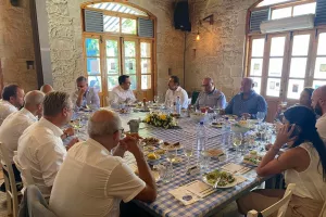 Δεξιώθηκε τους Δανούς η ΑΕΚ (φώτος) 