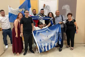 Αποφοίτηση ιατρικής με χρώμα ... Ανορθωσιάτικο