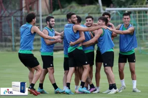 Ομόνοια/ΦΩΤΟΣ από Πολωνία