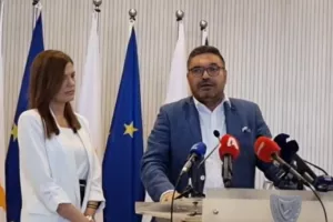 Επιδότηση ρεύματος σε 449.000 οικίες και 111.500 επιχειρήσεις