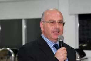 Χτύπημα.../Πουλλαίδης