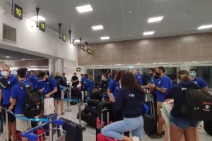 Φορτωμένοι... πίσω στην Κύπρο