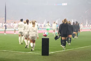 Πρεμιέρα με 70 χιλιάδες θεατές!