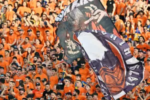 Πορτοκαλί: "Ολοι οι δρόμοι οδηγούν στο ΓΣΠ"