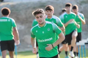 Στο λεωφορείο για Κυπερούντα με χαμόγελα (φώτο) 