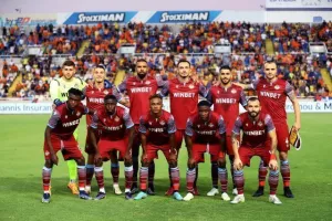 ΑΠΟΕΛ - Μπότεφ: Ήταν (πολύ) καλύτερο, πέρασε με Τσεμπάκ-Εφραίμ! (φώτος)