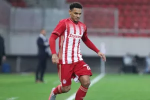 Σε ανοιχτή γραμμή με την Παρί FC για τον Λαλά