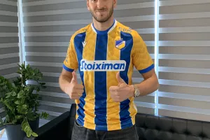 ΑΠΟΕΛίστας ο Lasha Dvali