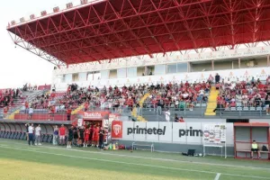 Παρουσίαση με νέα πρόσωπα, κόσμο, ενθουσιασμό! (βίντεο/φώτος)