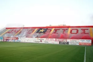 Παρουσίαση με νέα πρόσωπα, κόσμο, ενθουσιασμό! (βίντεο/φώτος)