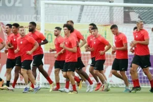 Παρουσίαση με νέα πρόσωπα, κόσμο, ενθουσιασμό! (βίντεο/φώτος)