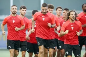 Παρουσίαση με νέα πρόσωπα, κόσμο, ενθουσιασμό! (βίντεο/φώτος)