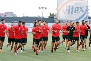 Παρουσίαση με νέα πρόσωπα, κόσμο, ενθουσιασμό! (βίντεο/φώτος)
