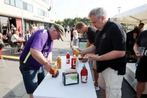 Το Pre Game των Δανών με μπύρες και hot dog/ΦΩΤΟΣ 