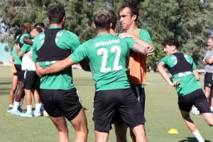 Περισσότερες φωτογραφίες από την τελευταία της ΑΕΚ 