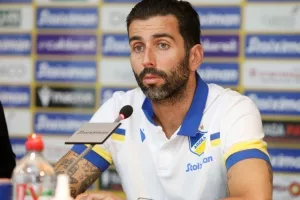 ΣΩΦΡΟΝΗΣ: "Θα είμαστε πιο επιθετικοί/Έχω πλήρη εμπιστοσύνη στους ποδοσφαιριστές"