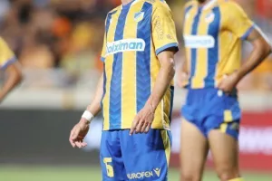 ΑΠΟΕΛ - Μπότεφ: Ήταν (πολύ) καλύτερο, πέρασε με Τσεμπάκ-Εφραίμ! (φώτος)