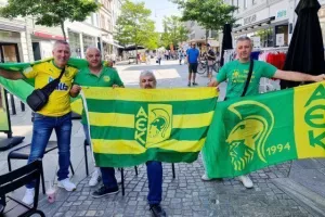 (ΒΙΝΤΕΟ/ΦΩΤΟΣ) Ανεβαίνουν τα ντεσιμπέλ στη Δανία/"ΑΕΚ παίξε γερά..."