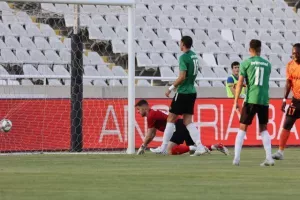 ΑΠΟΕΛ - ΑΕΚ: Τέσσερα γκολ, δοκιμές και τώρα Ευρώπη! (φώτος)