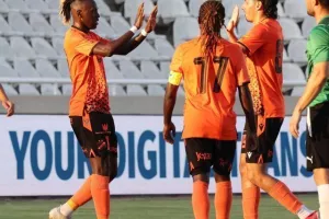 ΑΠΟΕΛ - ΑΕΚ: Τέσσερα γκολ, δοκιμές και τώρα Ευρώπη! (φώτος)