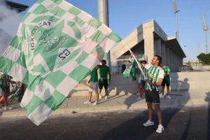 "Καυτή" υποδοχή!! (φώτος) 