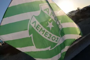 "Καυτή" υποδοχή!! (φώτος) 