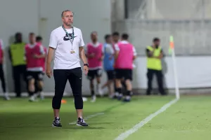 Reghecampf: "Δεν μπήκαμε στο 2ο ημίχρονο, να κερδίσουμε 3-0"