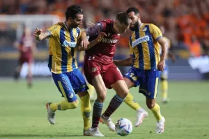 ΑΠΟΕΛ - Μπότεφ: Ήταν (πολύ) καλύτερο, πέρασε με Τσεμπάκ-Εφραίμ! (φώτος)