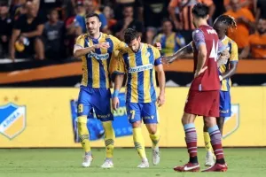 ΑΠΟΕΛ - Μπότεφ: Ήταν (πολύ) καλύτερο, πέρασε με Τσεμπάκ-Εφραίμ! (φώτος)