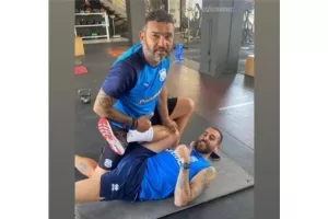Μαζί... παλιός και νέος!