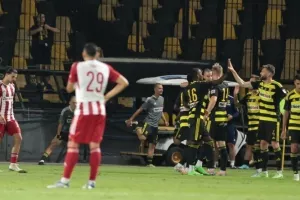 Ο Άρης νίκησε τον Ολυμπιακό!