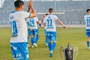 Τα πάντα/Απόλλων!