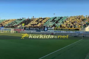 Υποδοχή με... κορεό! (Βίντεο)